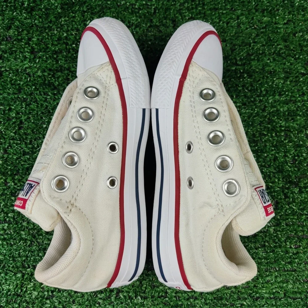 Converse Sneakers Kids 11 White Chuck Taylor All Star Slip-On Low Top A01694F